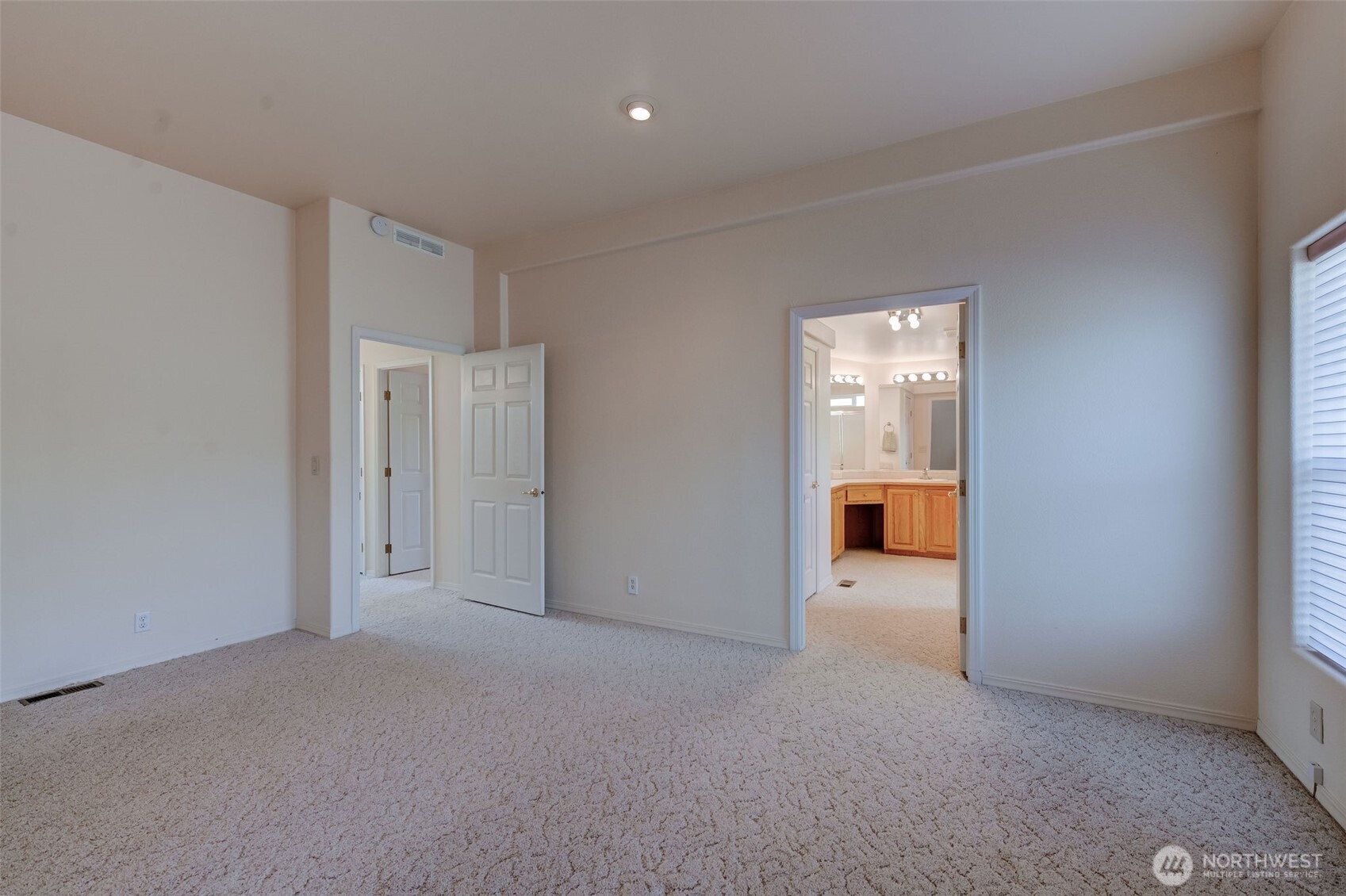586 Canyon Drive #70, East Wenatchee, WA 98802