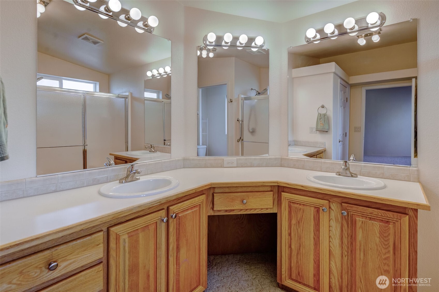 586 Canyon Drive #70, East Wenatchee, WA 98802