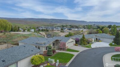 586 Canyon Drive #70, East Wenatchee, WA 98802 - Photo 3