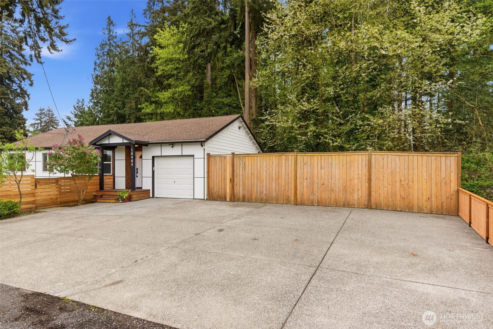 10404 Jovita Blvd E, Edgewood, WA 98372