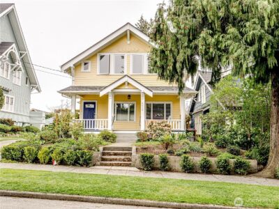 4026 Burke Avenue N, Seattle, WA 98103