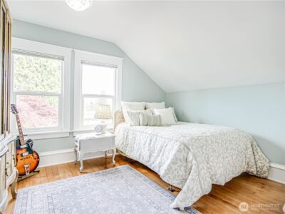 4026 Burke Avenue N, Seattle, WA 98103 - Photo 20