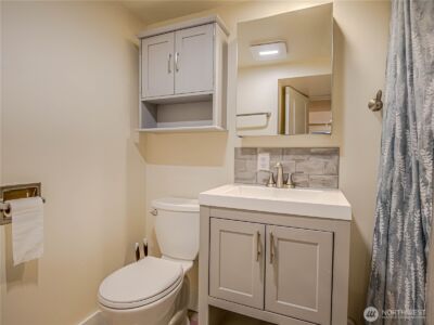 4026 Burke Avenue N, Seattle, WA 98103 - Photo 31