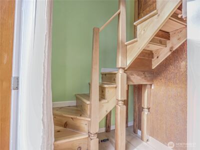 4026 Burke Avenue N, Seattle, WA 98103 - Photo 36