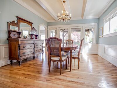 4026 Burke Avenue N, Seattle, WA 98103 - Photo 9