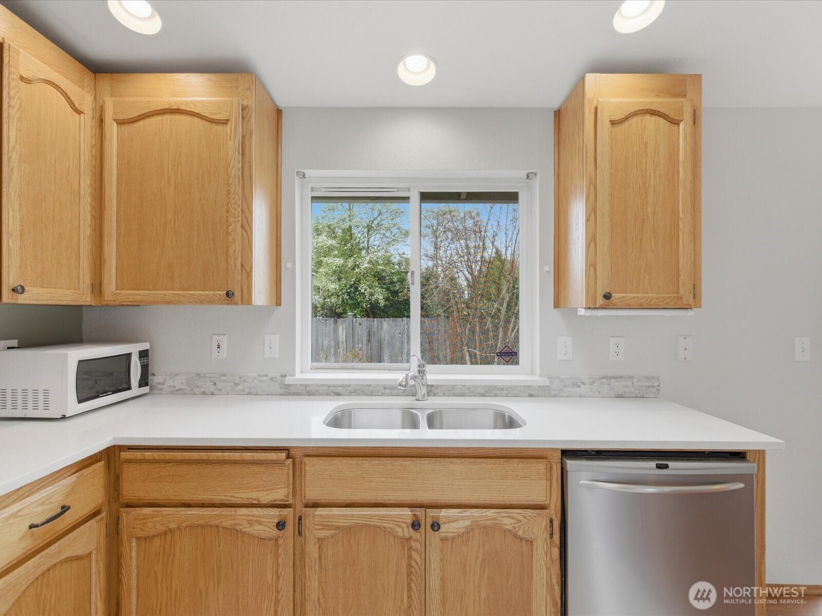 6000 Cady Road , Everett, WA 98203