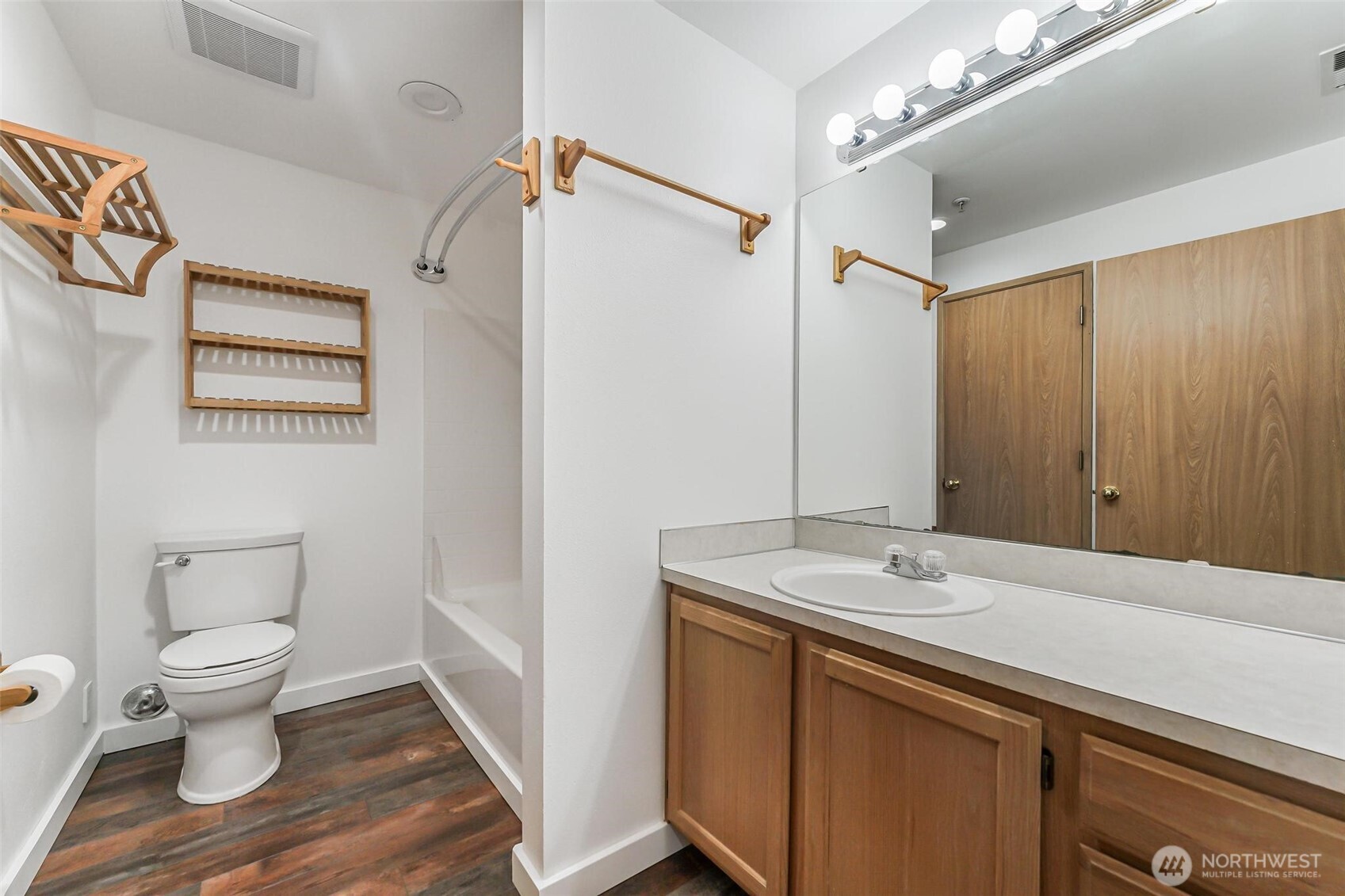 4710 SE Mill Pond Drive SE #303, Auburn, WA 98092