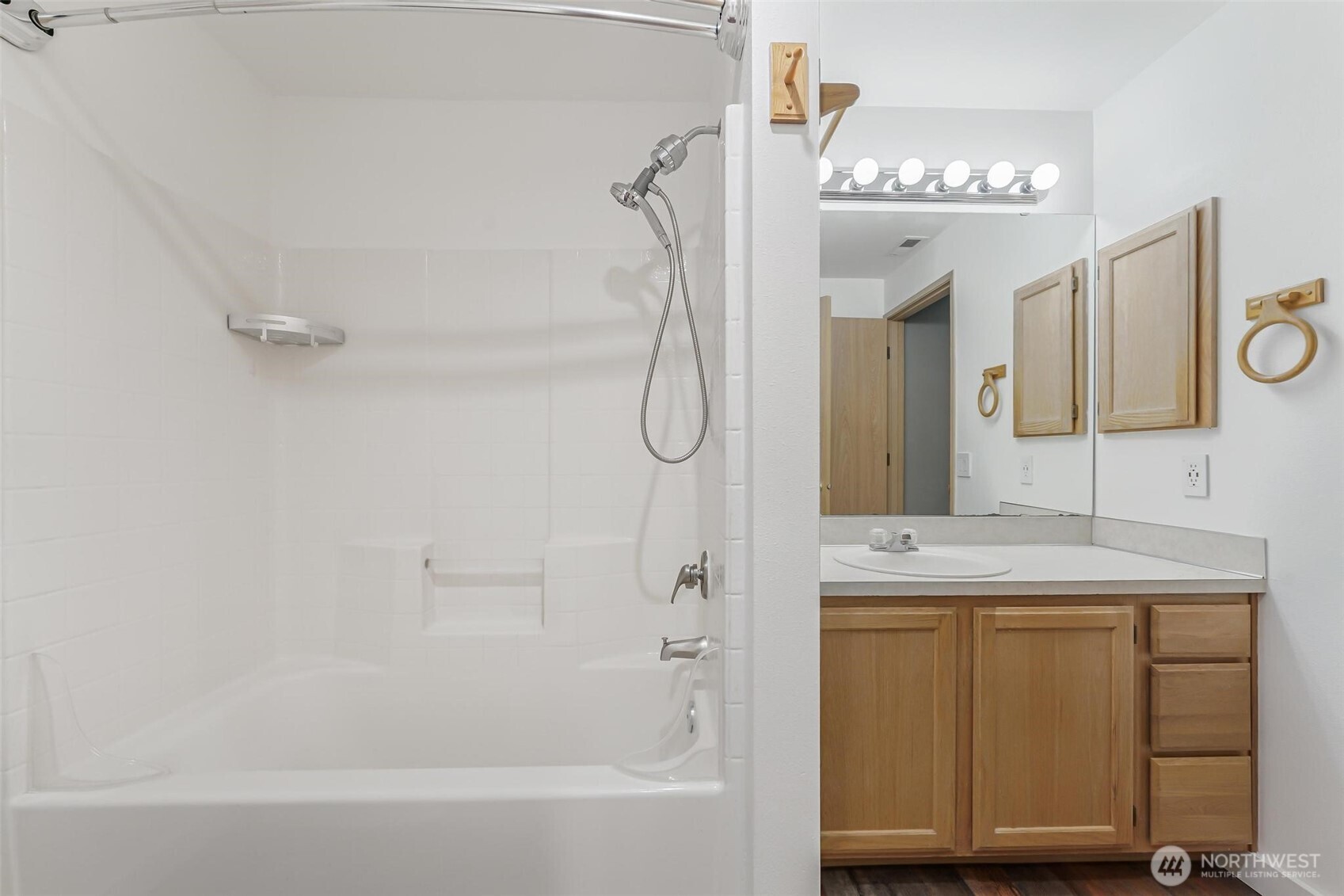 4710 SE Mill Pond Drive SE #303, Auburn, WA 98092