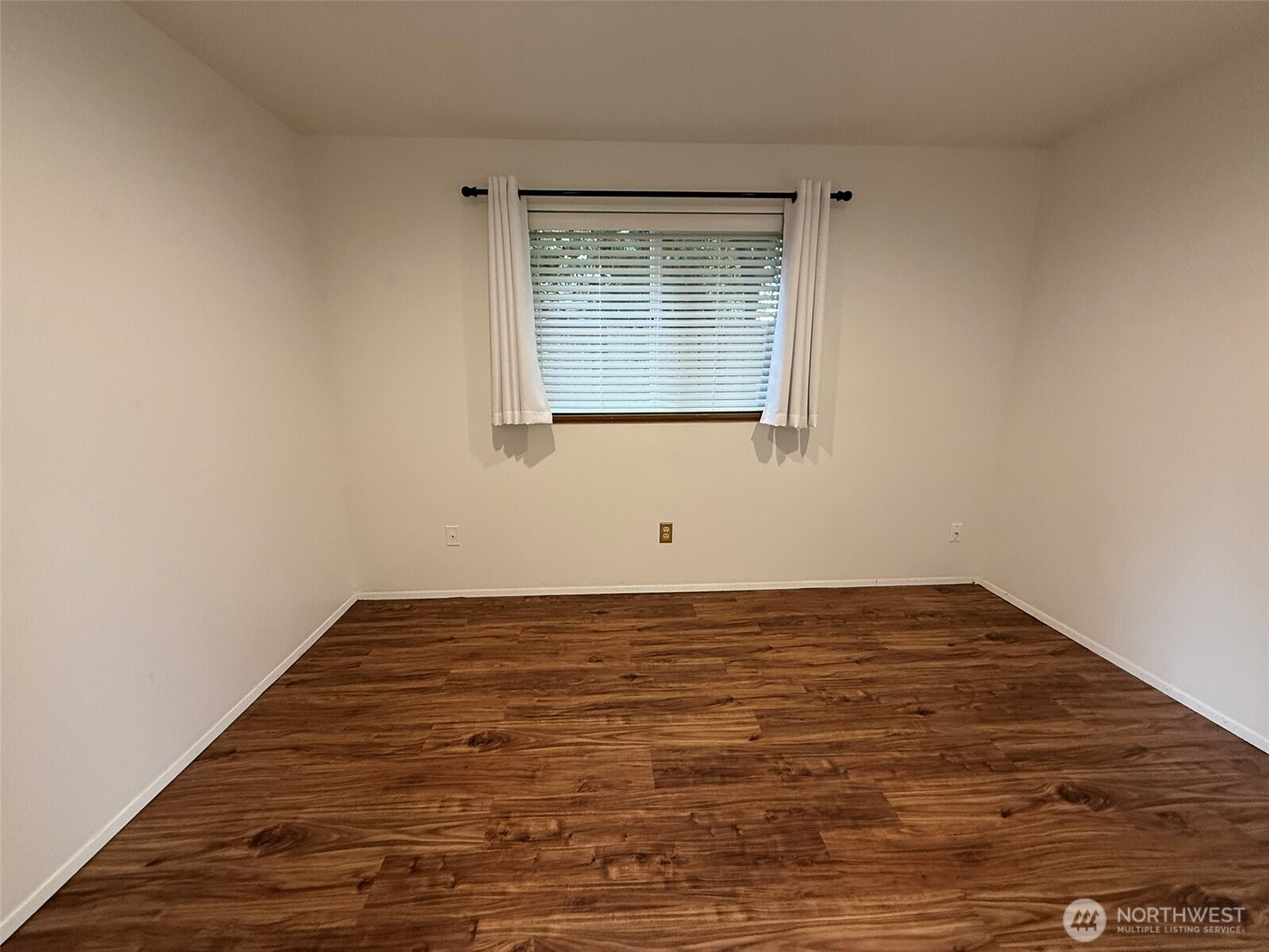 12043 Bartlett Avenue NE, Seattle, WA 98125