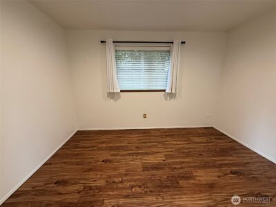 12043 Bartlett Avenue NE, Seattle, WA 98125 - Photo 13