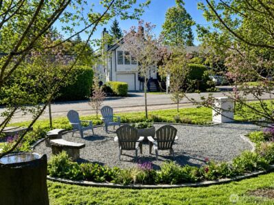 12043 Bartlett Avenue NE, Seattle, WA 98125 - Photo 18