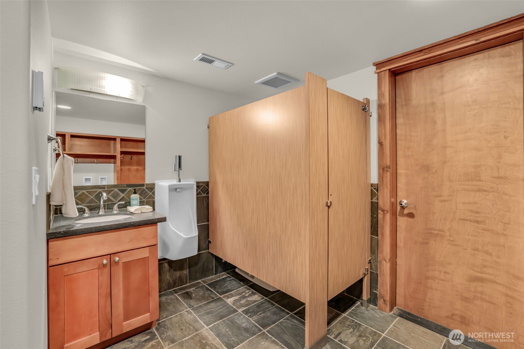 381 High Mark Drive , Cle Elum, WA 98922