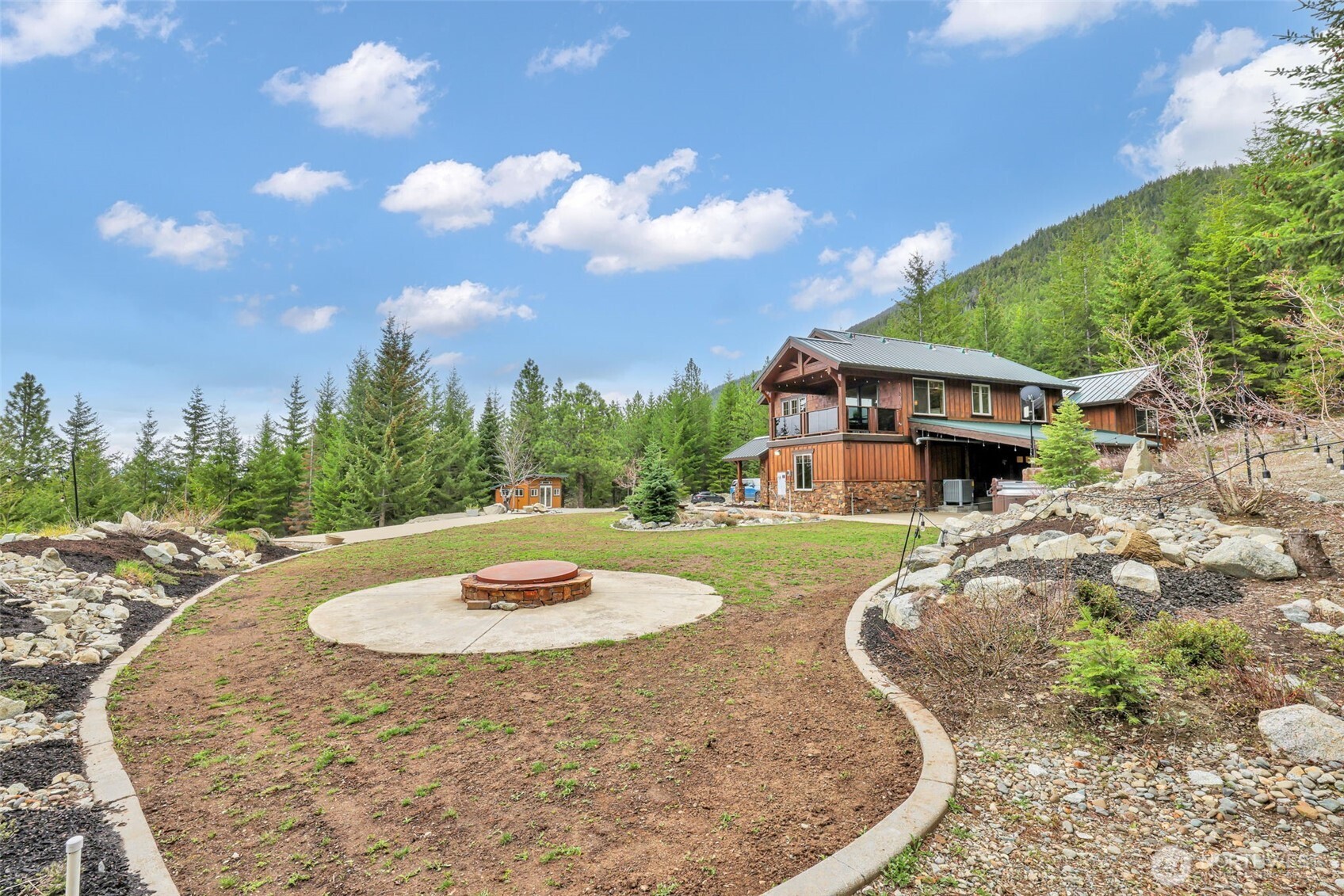 381 High Mark Drive , Cle Elum, WA 98922