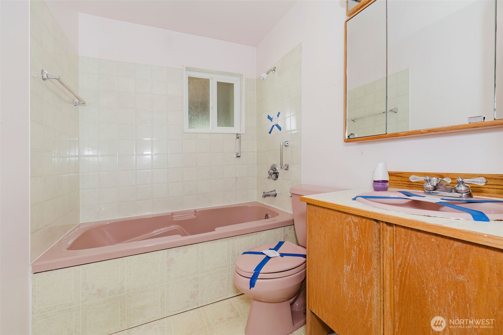 1145 NW Darling Road , Bremerton, WA 98311