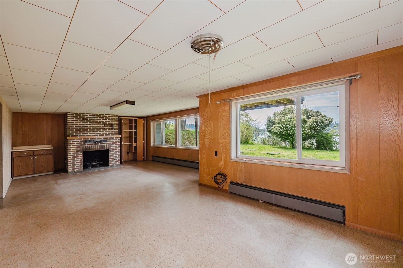 1145 NW Darling Road , Bremerton, WA 98311