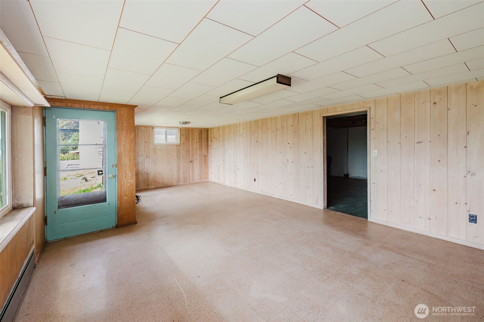 1145 NW Darling Road , Bremerton, WA 98311