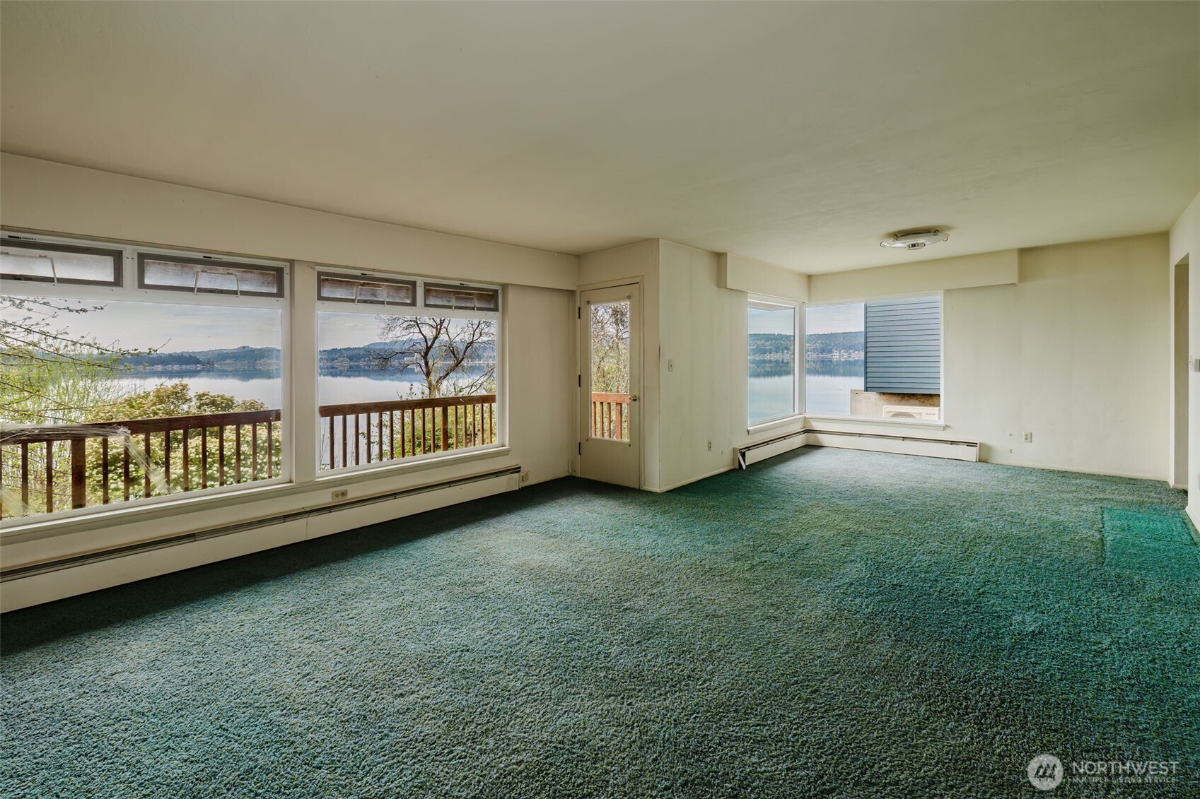 1145 NW Darling Road , Bremerton, WA 98311