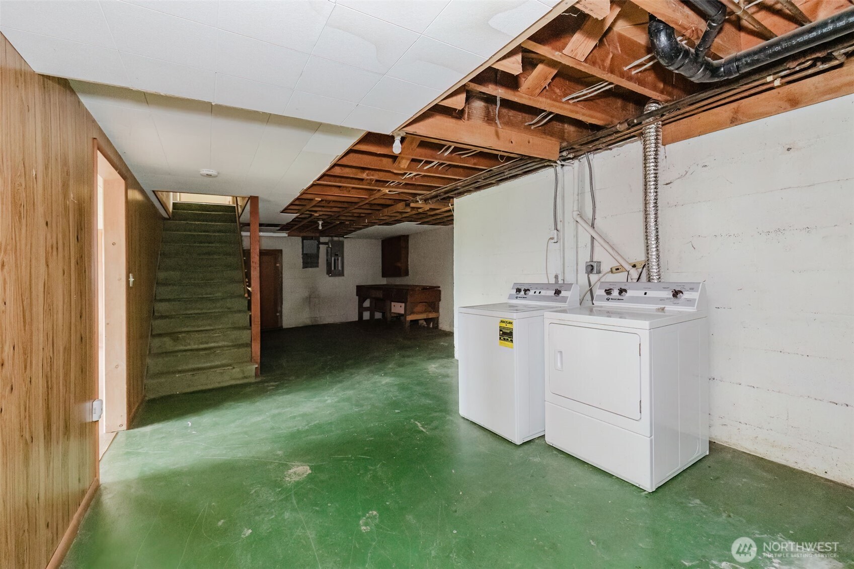 1145 NW Darling Road , Bremerton, WA 98311