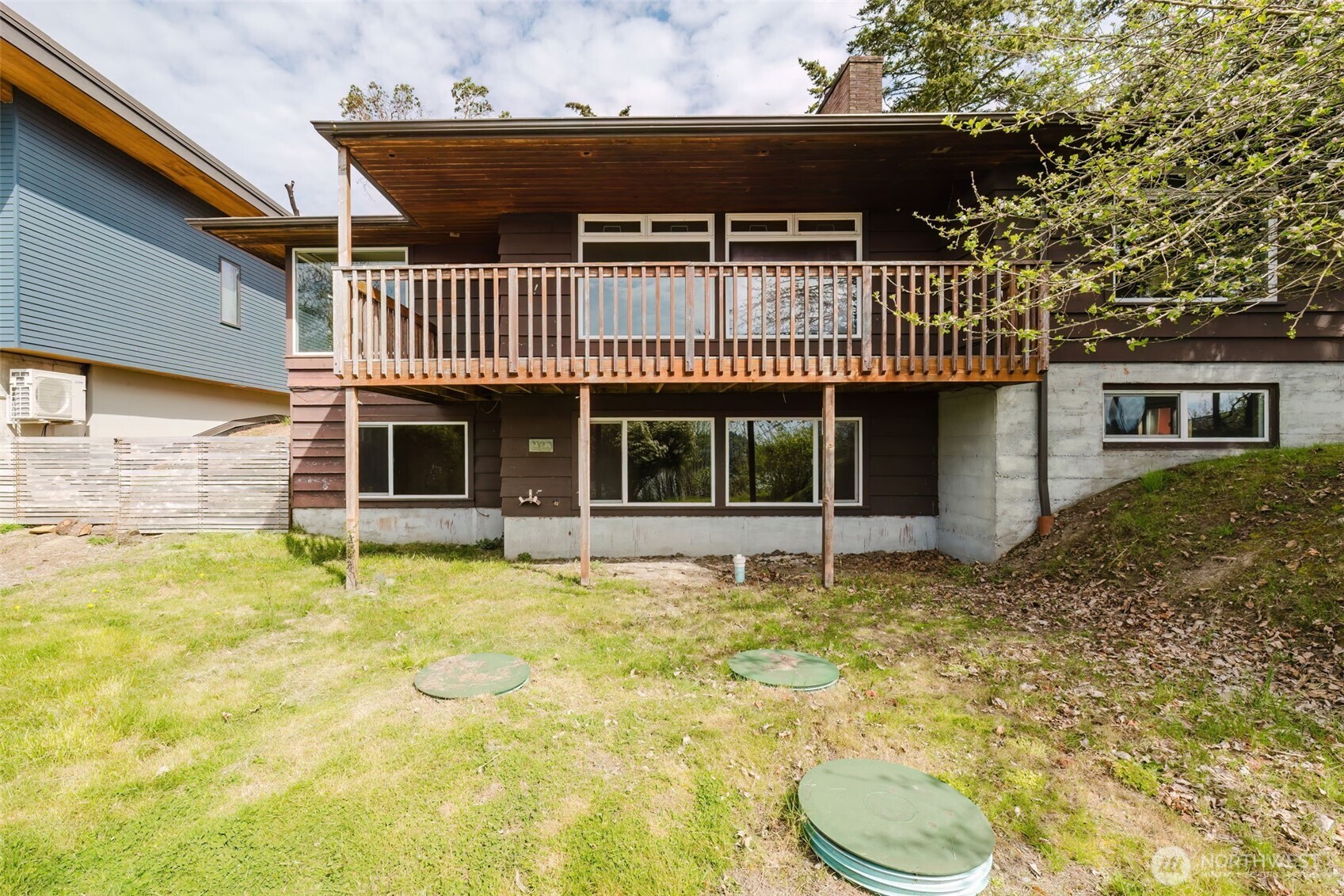 1145 NW Darling Road , Bremerton, WA 98311