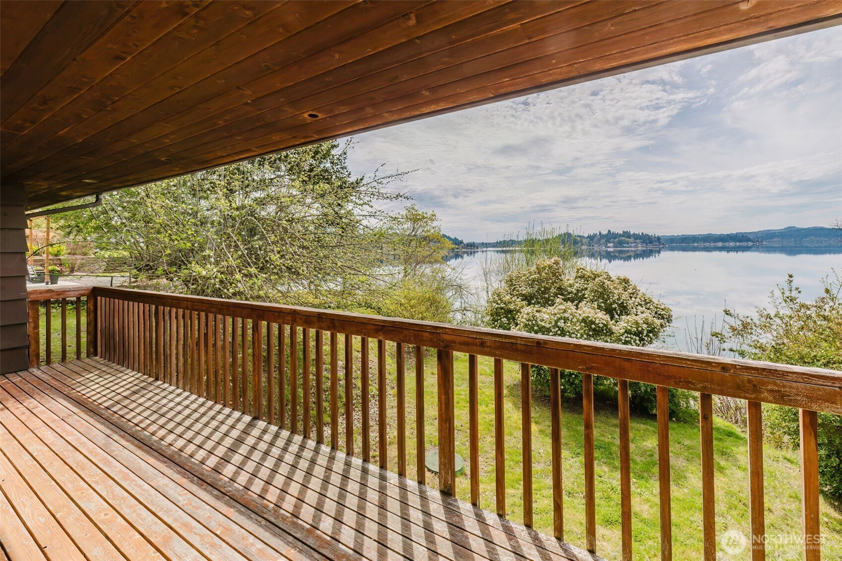 1145 NW Darling Road , Bremerton, WA 98311