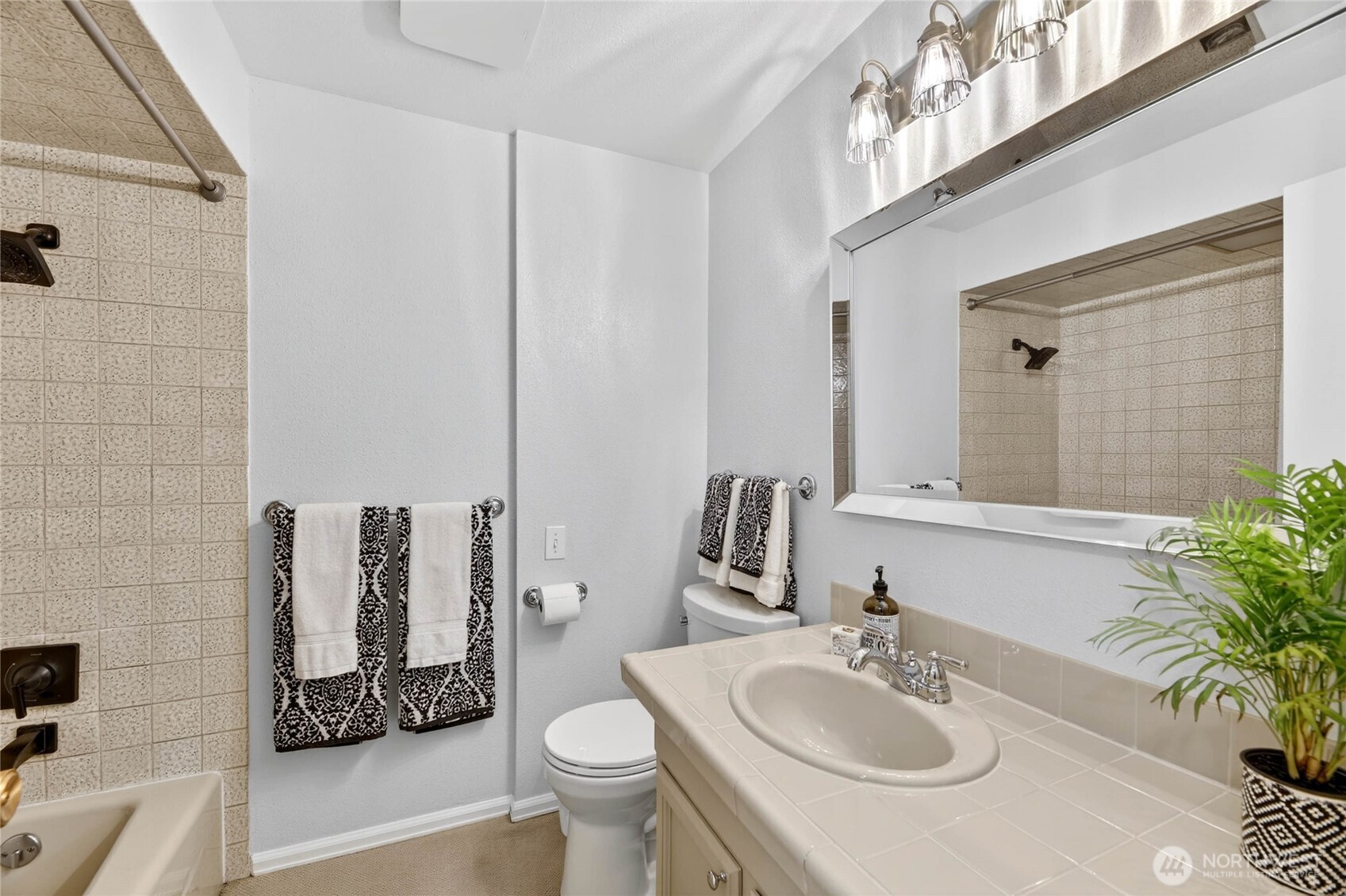 12627 SE 59th Street , Bellevue, WA 98006