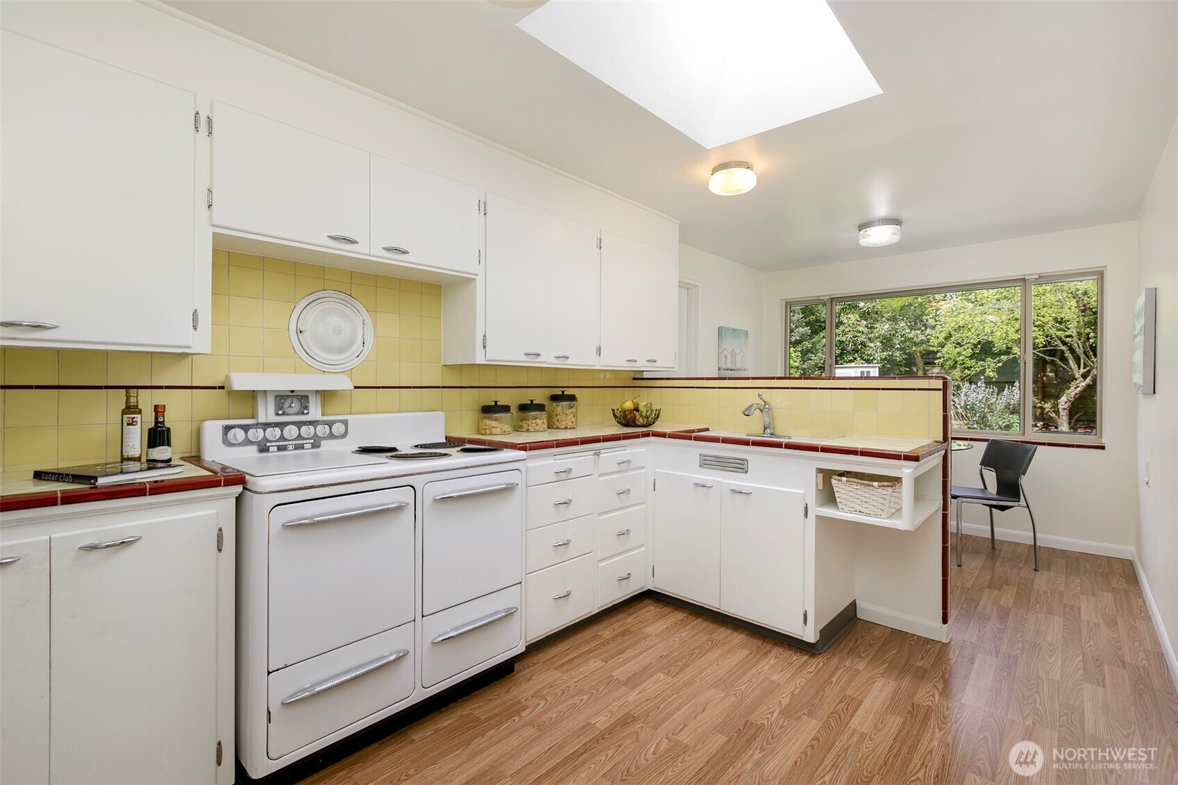 116 NW 130th Street , Seattle, WA 98177-4213
