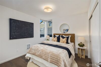 926 N 35th Street , Seattle, WA 98103 - Photo 21