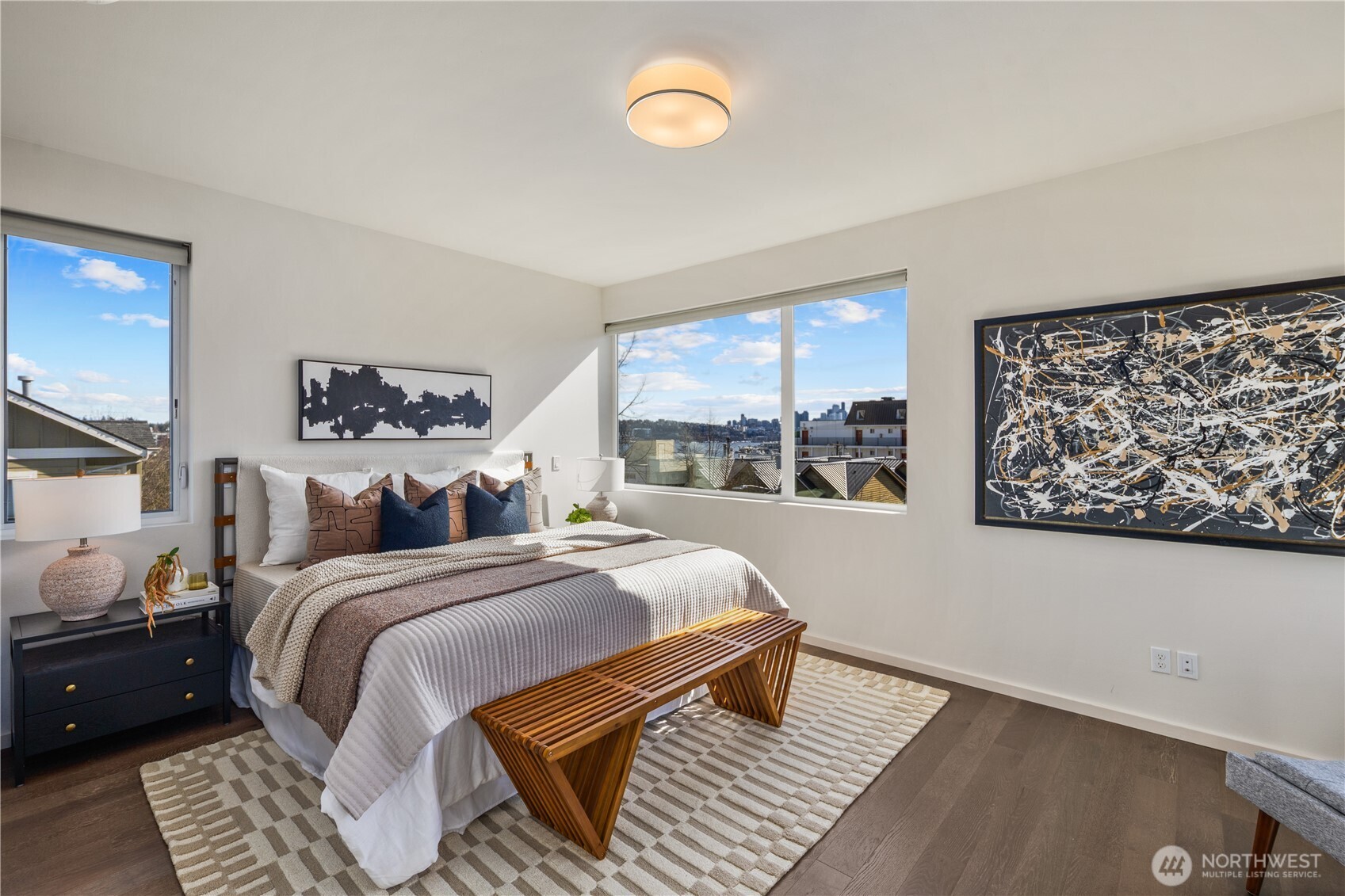 926 N 35th Street , Seattle, WA 98103