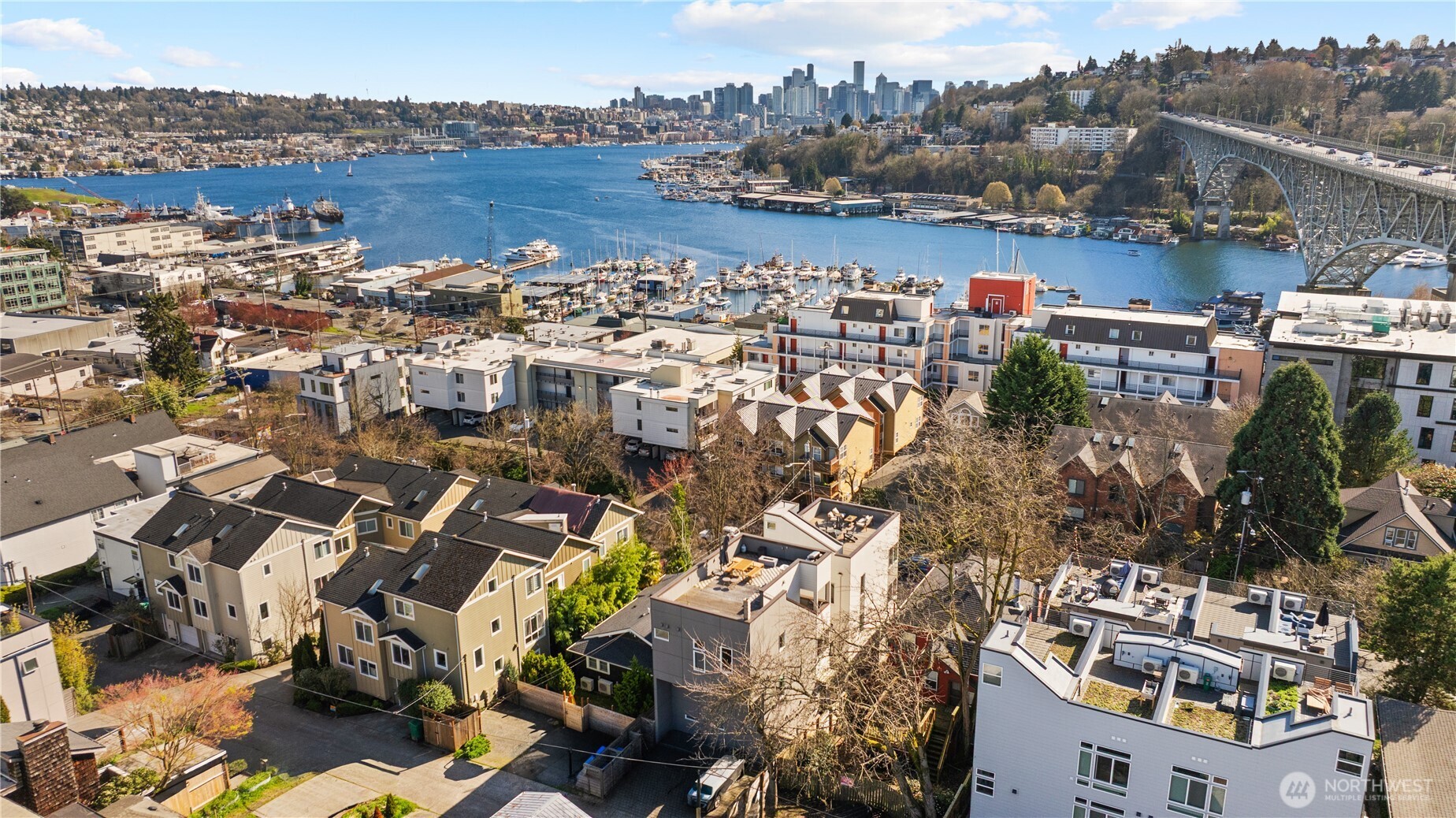 926 N 35th Street , Seattle, WA 98103