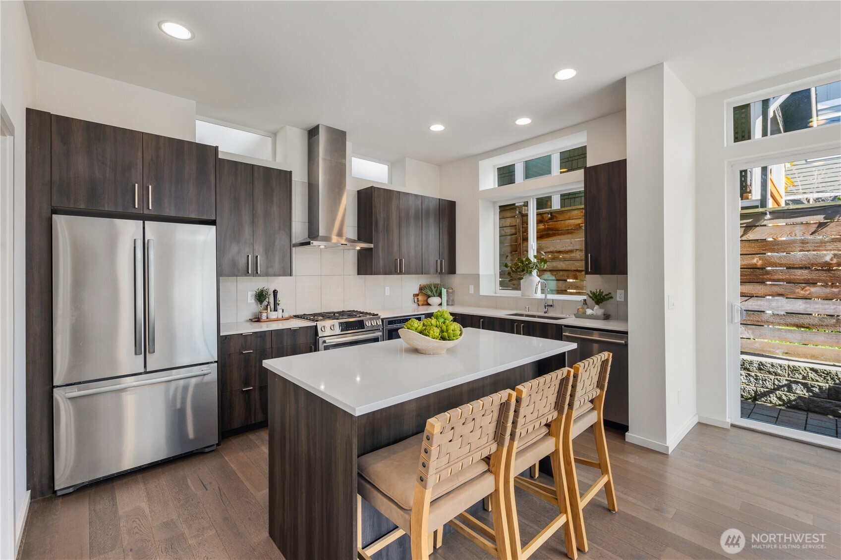 926 N 35th Street , Seattle, WA 98103