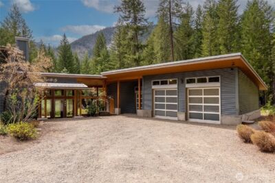 589 Lost River Road , Mazama, WA 98833 - Photo 2