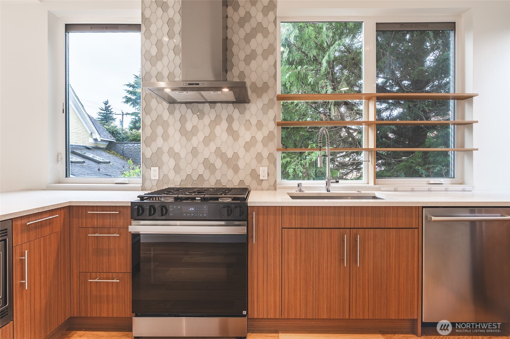 612 N 45th Street #C, Seattle, WA 98103