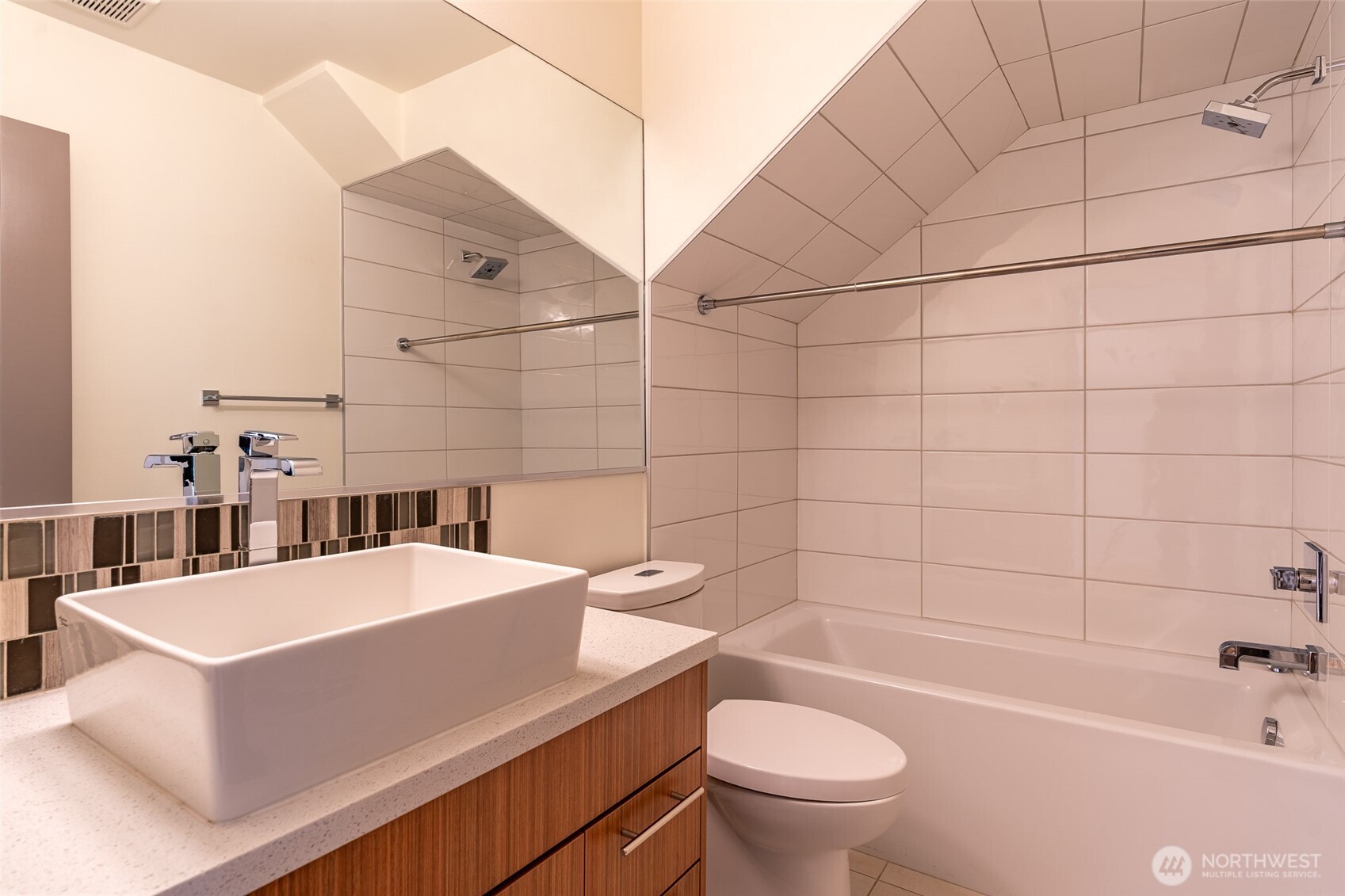 612 N 45th Street #C, Seattle, WA 98103