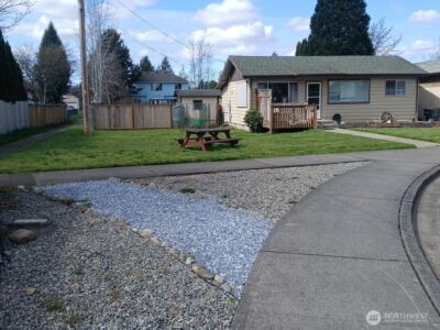 1110 22nd Street Pl NW, Puyallup, WA 98371 - Photo 3