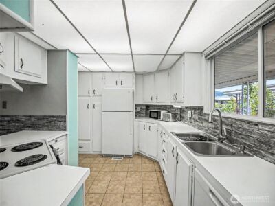 3611 I Street NE #109, Auburn, WA 98003 - Photo 12