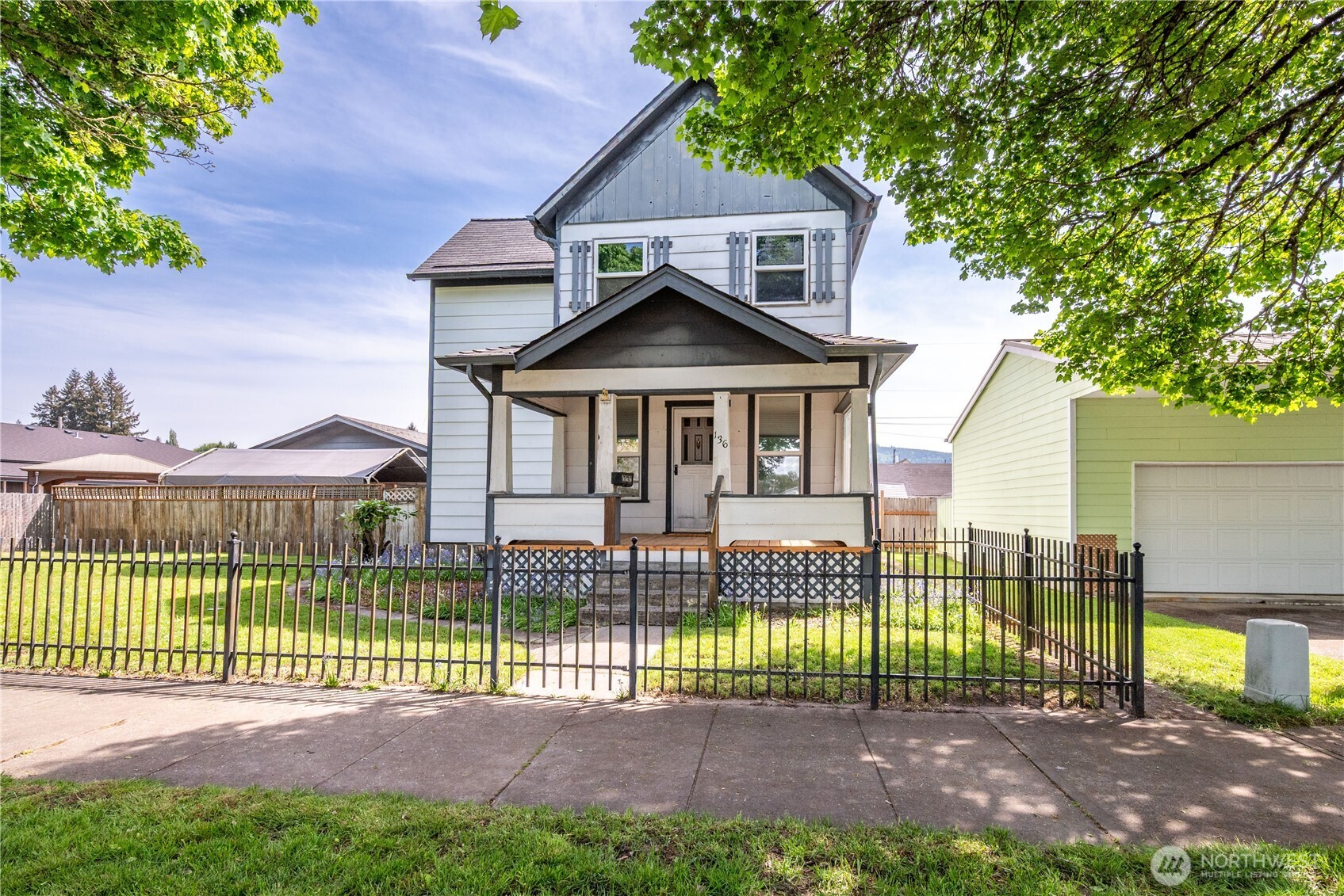 136 SW 3rd Avenue , Castle Rock, WA 98611
