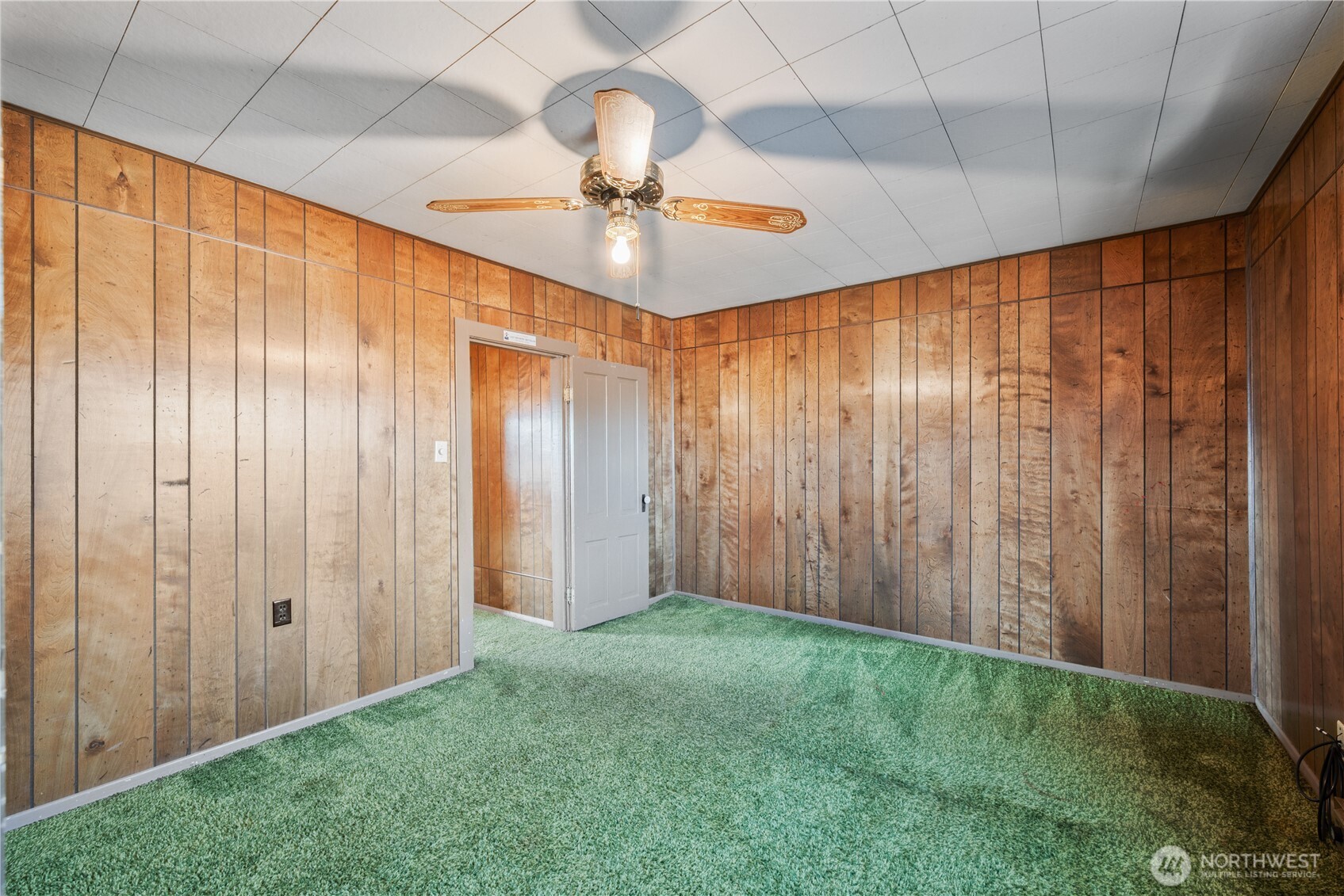 136 SW 3rd Avenue , Castle Rock, WA 98611