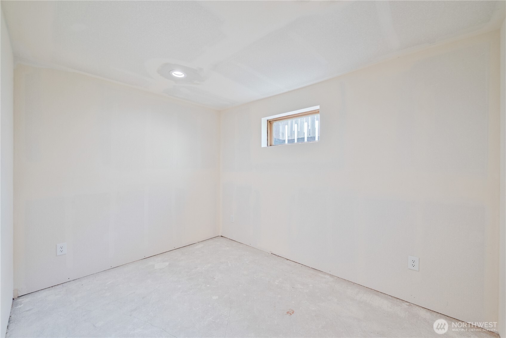 136 SW 3rd Avenue , Castle Rock, WA 98611