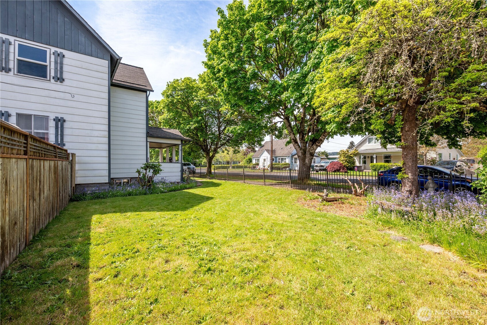 136 SW 3rd Avenue , Castle Rock, WA 98611