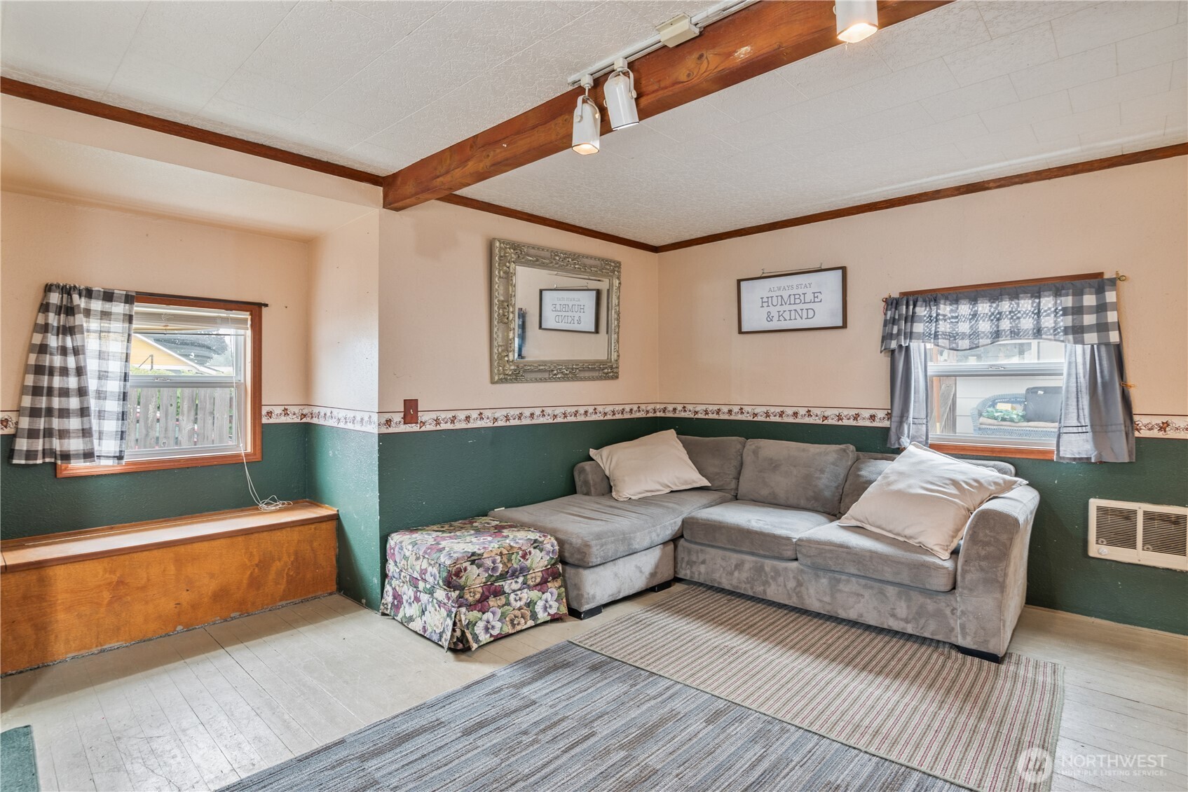 136 SW 3rd Avenue , Castle Rock, WA 98611