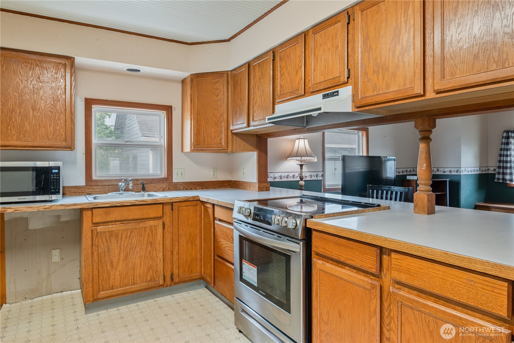 136 SW 3rd Avenue , Castle Rock, WA 98611