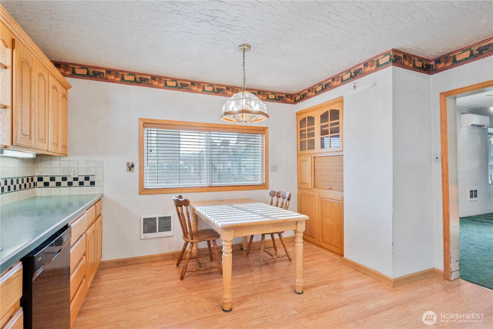 136 SW 3rd Avenue , Castle Rock, WA 98611