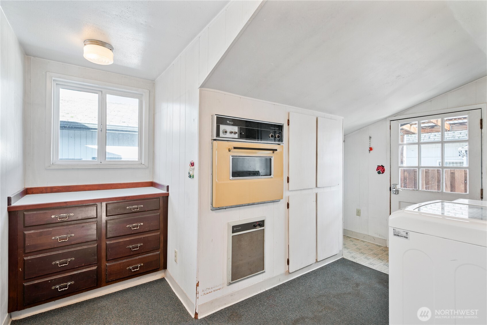 136 SW 3rd Avenue , Castle Rock, WA 98611