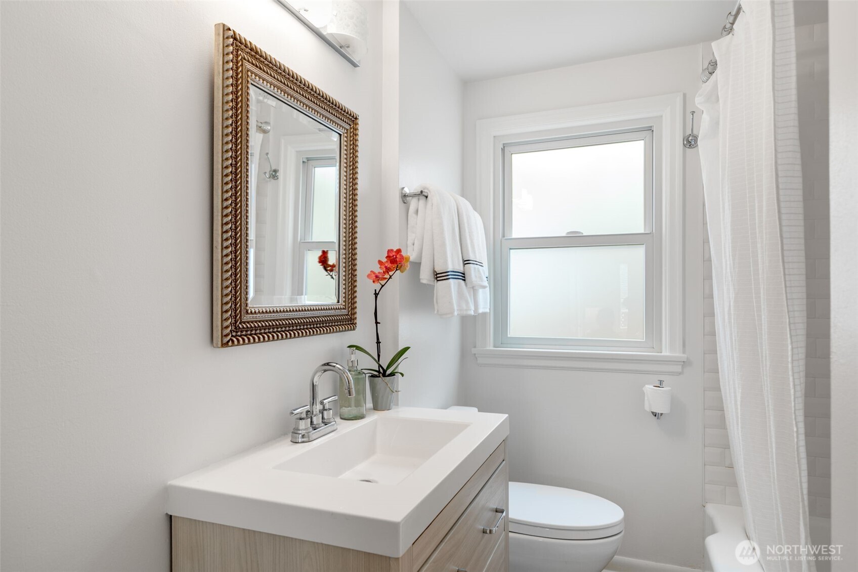 4754 35th Avenue NE, Seattle, WA 98105