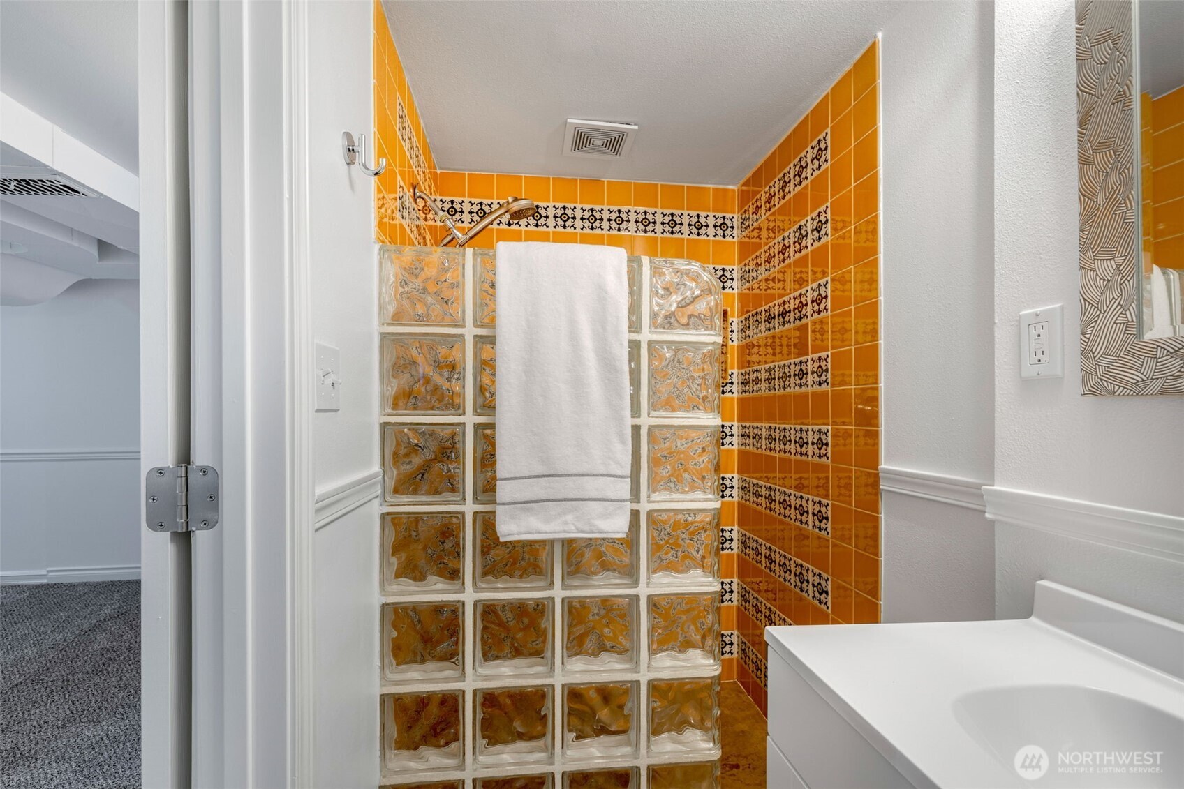 4754 35th Avenue NE, Seattle, WA 98105