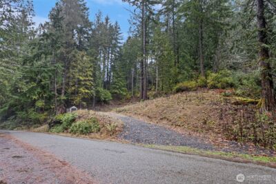 19560 NE North Shore Road , Tahuya, WA 98588