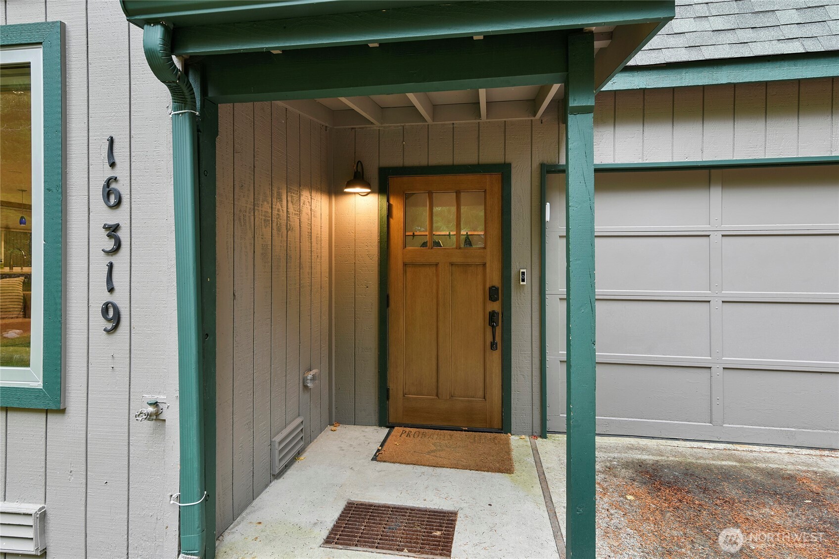 16319 Alpine Drive E, Enumclaw, WA 98022