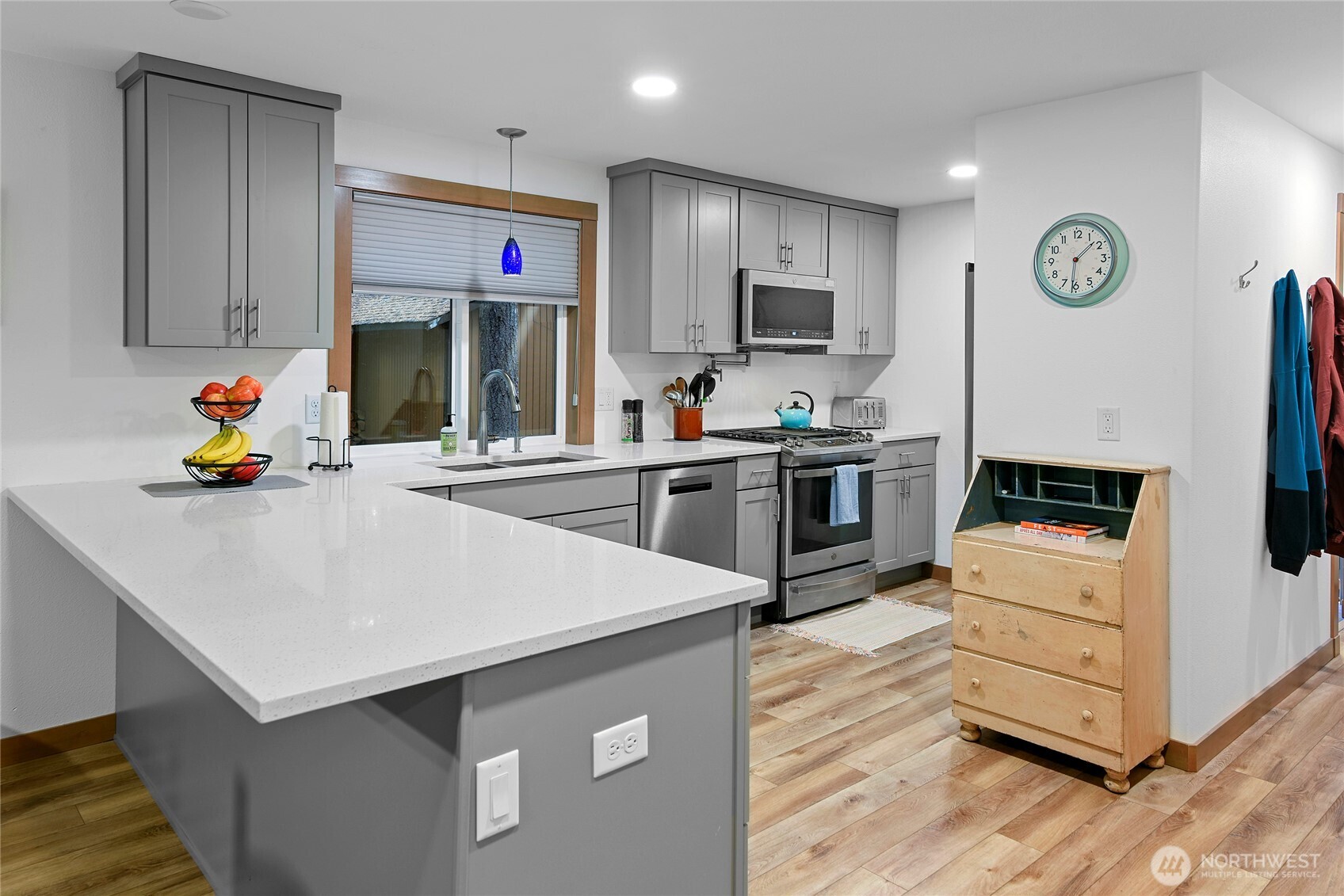 16319 Alpine Drive E, Enumclaw, WA 98022