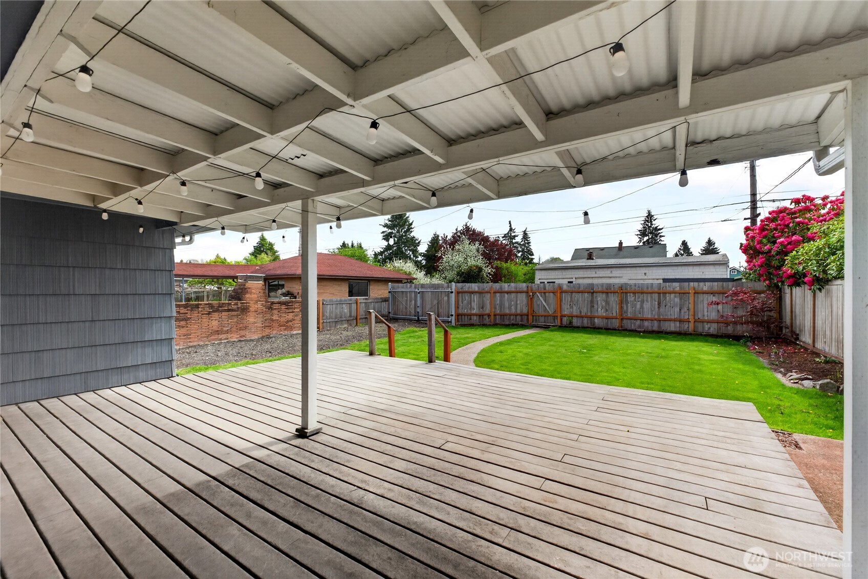 4546 6th Avenue , Tacoma, WA 98406