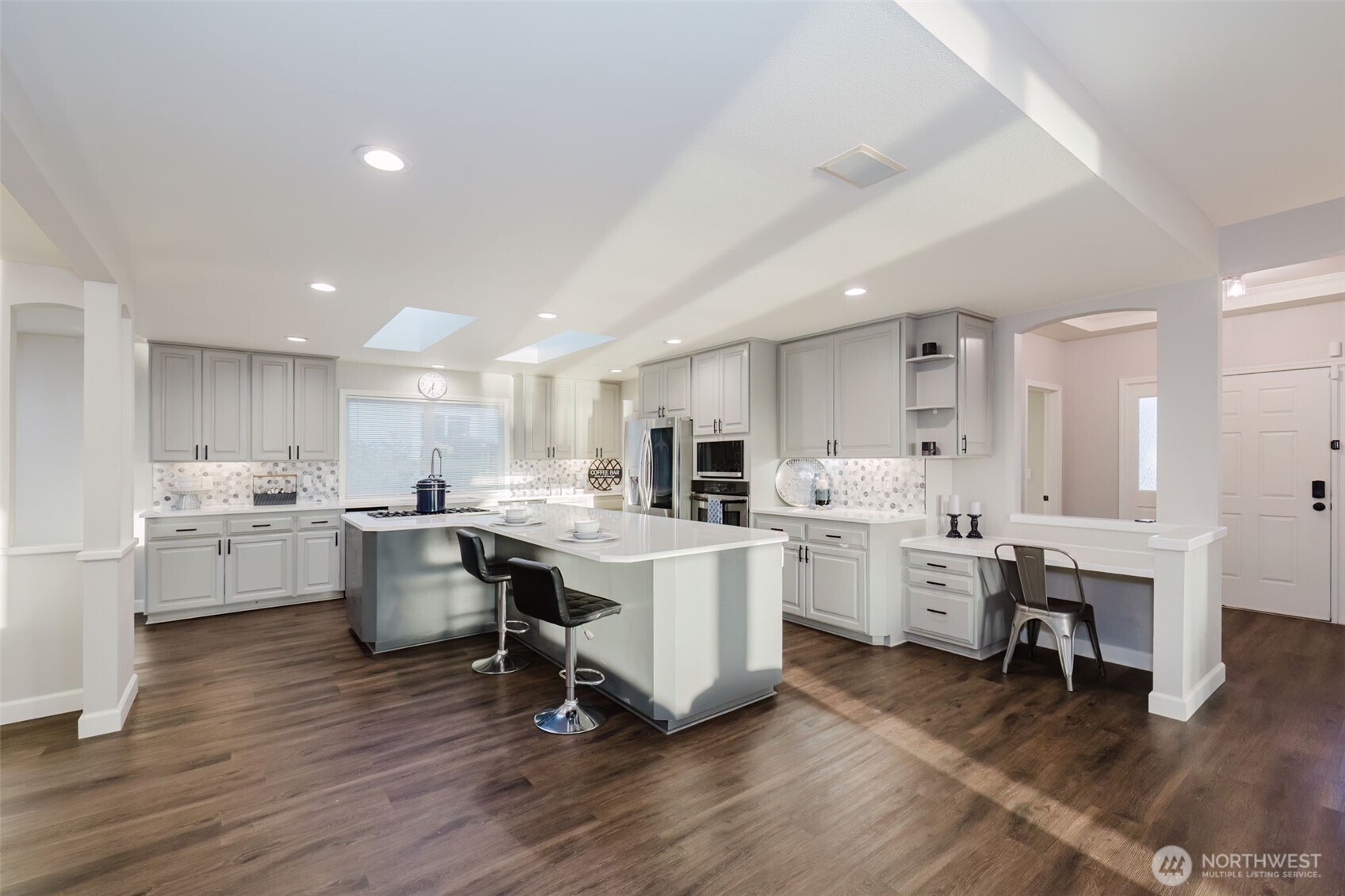 6010 Osprey Circle , Bremerton, WA 98312